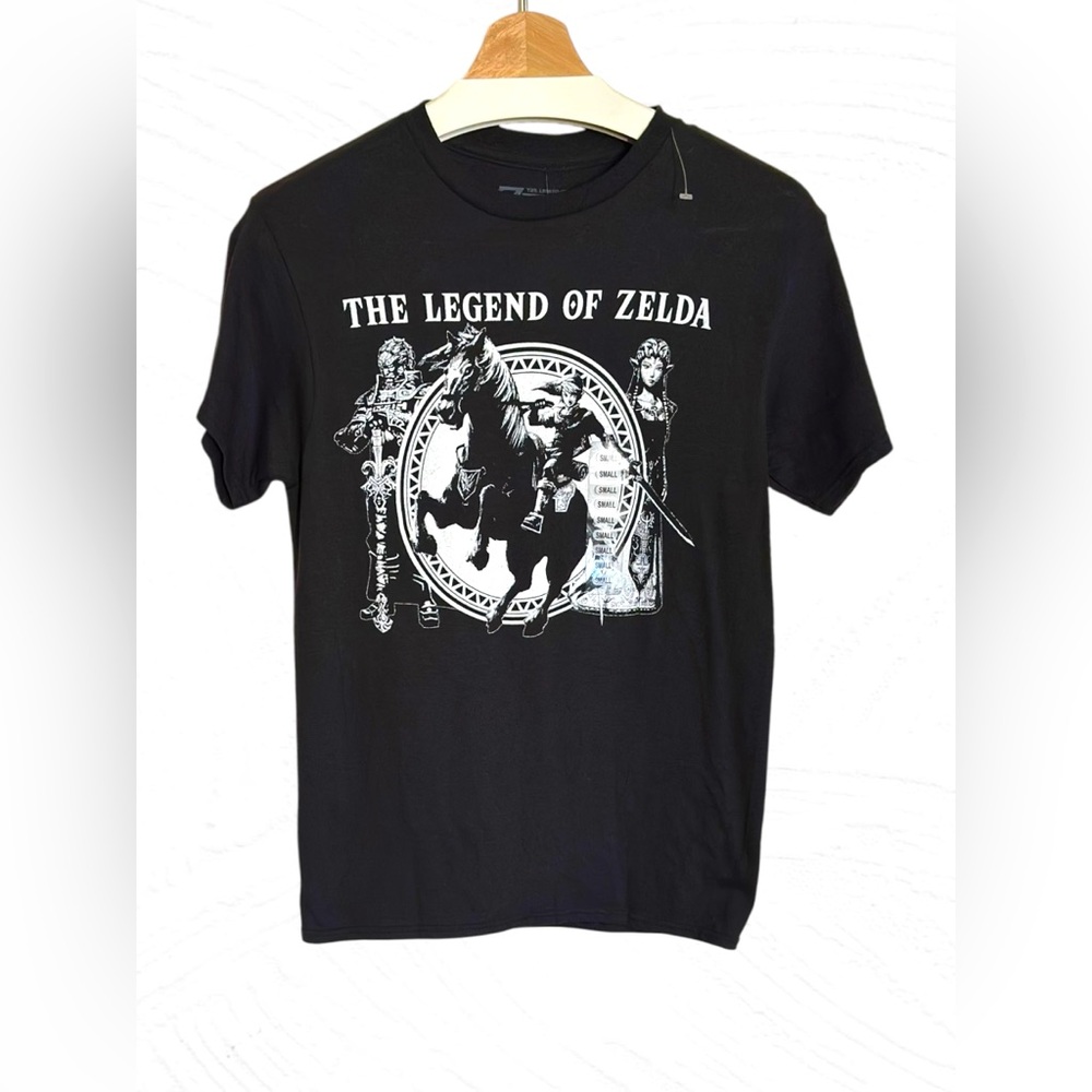 The Legend of Zelda Men’s Short Sleeve Black T-Shirt | Size Small New w/ Tags!🏷️